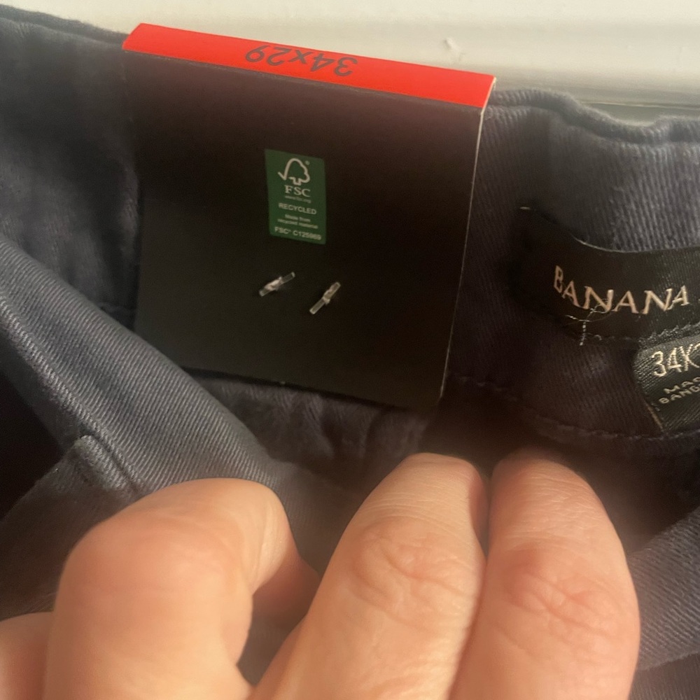 Banana Republic Gray Chinos Straight Leg - Picture 5 of 10